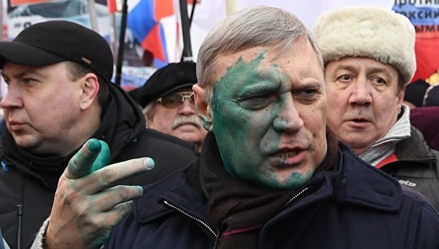 Kasyanov will not go to the police because of the incident with green paint