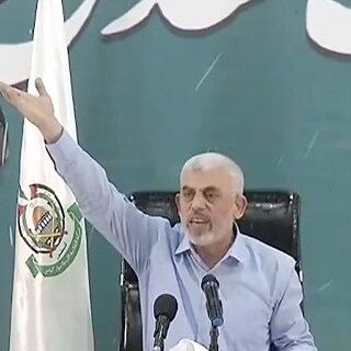 Hamas Leader In Gaza Yahya Al-Sinwar Salutes Al-Jazeera TV, Iran, And Yasser Arafat, Adds: We Have 10,000 'Martyrdom-Seekers' Within Israel; Our Missile Capability Remains Intact, Can Hit Tel Aviv With A 250-Rocket Salvo; We Have 500 KM Of Tunnels In The 